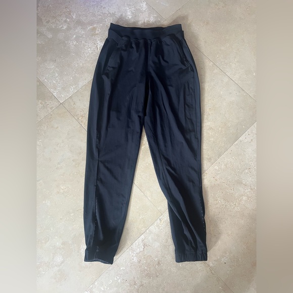 NWOT Lululemon High Rise Adapted State Airflow Jogger - Picture 2 of 10